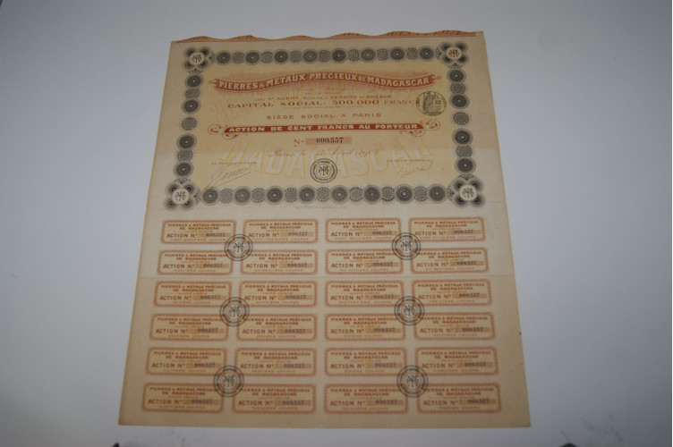 Pierres et métaux précieux de Madagascar